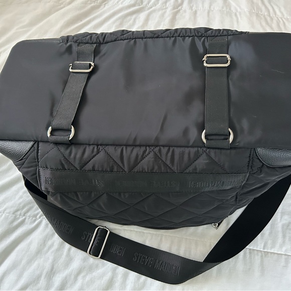 Weekender Bag - Picture 5 of 5